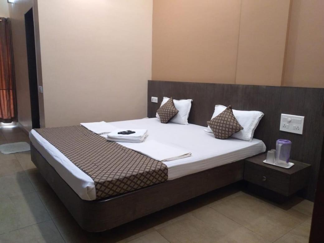 Hotel Mayura Residency Subrahmanya المظهر الخارجي الصورة